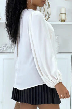 Blouse Beige Manches Bouffante Avec Accessoire Au Col -Promos Raffinoux Boutique blouse beige manches bouffante avec accessoire au col 3