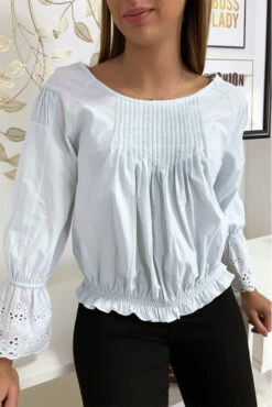 Blouse Bleu Plissé Au Buste Avec Volant En Dentelle Aux Manches