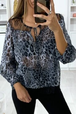 Blouse Motif Leopard Gris Avec Dentelle Au Buste -Promos Raffinoux Boutique blouse motif leopard gris avec dentelle au buste 2