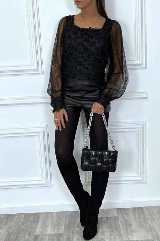 Blouse Noire Avec Dentelle à L'avant Et Manches En Tulle Plissé 3 Blouse Noire Avec Dentelle à L'avant Et Manches En Tulle Plissé – Image 3