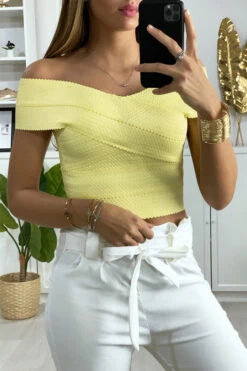 Crop Top Jaune Col Bateau Croisé Au Buste
