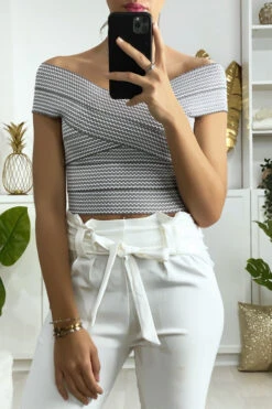 Crop Top Noir Col Bateau Croisé Au Buste -Promos Raffinoux Boutique crop top noir col bateau croise au buste 1