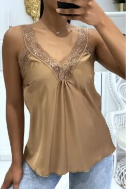 Débardeur Ample Taupe Satiné à Col V En Dentelle Hyper Glamour -Promos Raffinoux Boutique debardeur ample taupe satine a col v en dentelle hyper glamour 1