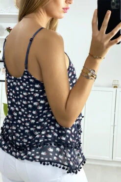 Débardeur Marine à Volant Avec Motif Et Mini Pompon -Promos Raffinoux Boutique debardeur marine a volant avec motif et mini pompon 3