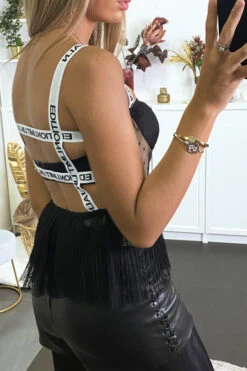 Débardeur Noir Avec Volant Plissé Et Bretelle élastique -Promos Raffinoux Boutique debardeur noir avec volant plisse et bretelle elastique 3