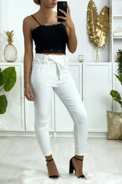 Débardeur Noir En Dentelle Doublé Avec Bretelle Amovible -Promos Raffinoux Boutique debardeur noir en dentelle double avec bretelle amovible 2