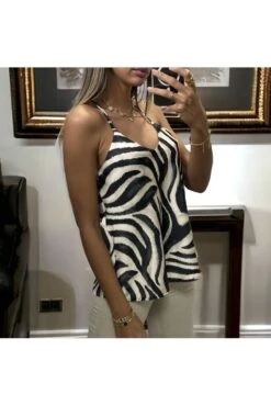 Débardeur Satiné Et Zébré Noir Et Blanc -Promos Raffinoux Boutique debardeur satine et zebre noir et blanc 2