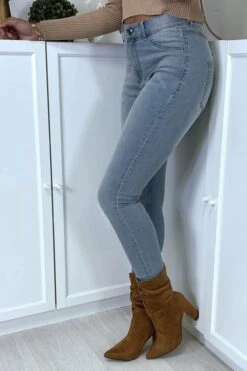 Jean Slim Bleu Délavé à Poches Arrières -Promos Raffinoux Boutique jean slim bleu delave a poches arrieres 3