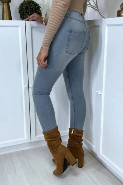 Jean Slim Bleu Délavé à Poches Arrières -Promos Raffinoux Boutique jean slim bleu delave a poches arrieres 4
