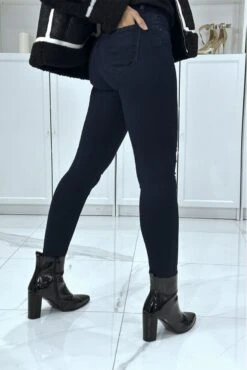 Jean Slim Marine Extensible Avec Poches Et Fermeture Zip -Promos Raffinoux Boutique jean slim marine extensible avec poches et fermeture zip 3