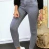 Jeans Gris En Taille Haute Très Extensible Avec Poches