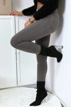 Jeans Slim Gris Avec Poches Arrière -Promos Raffinoux Boutique jeans slim gris avec poches arriere 2