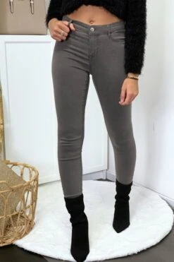Jeans Slim Gris Avec Poches Arrière