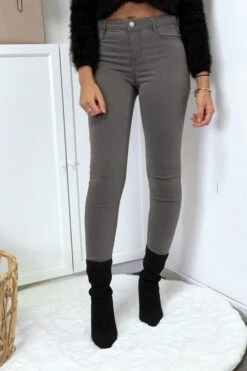 Jeans Slim Gris Avec Poches Arrière -Promos Raffinoux Boutique jeans slim gris avec poches arriere 7