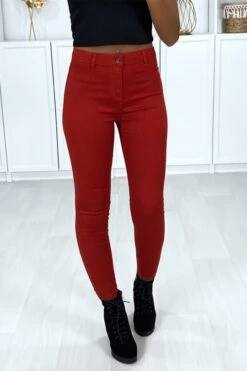 Jeans Slim Rouge Très Extensible Avec Poches à L'arrière -Promos Raffinoux Boutique jeans slim rouge tres extensible avec poches a l arriere 4
