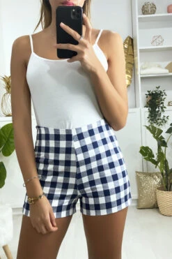 Short à Carreaux Bleu Taille Haute Avec Fermeture Sur Le Coté -Promos Raffinoux Boutique short a carreaux bleu taille haute avec fermeture sur le cote 2