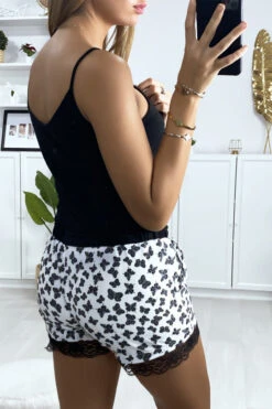 Short Blanc Motif Papillon Doublé Avec Dentelle -Promos Raffinoux Boutique short blanc motif papillon double avec dentelle 3