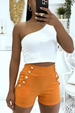 Short Taille Haute Orange Effet Push Up Et Taille Fine Avec Ses Jolies Butons Sur Les Côtés