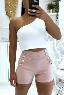 Short Taille Haute Rose Effet Push Up Et Taille Fine Avec Ses Jolies Butons Sur Les Côtés